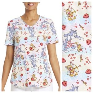 🆕 Valentine’s 💘 Scrub Top Tom & Jerry Love, Medical and HealthCare Top